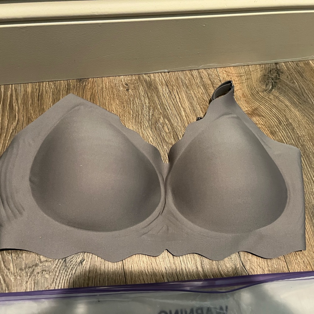 SHECURVE BRA LOT 4 new XL bras - Picture 6 of 6
